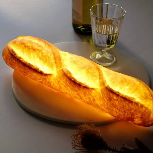 진짜 빵으로 만든다는 무드등.jpg