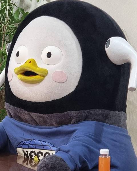 펭수 헤드폰 근황.jpg