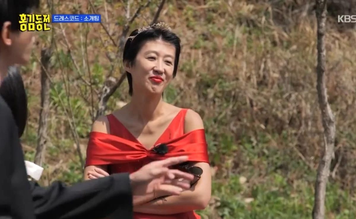 자기 혼자만 소개팅 안시켜줘서 삐진 홍진경.jpg