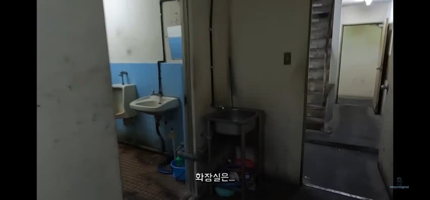 가성비 쩌는 비즈니스 호텔을 방문한 여행객