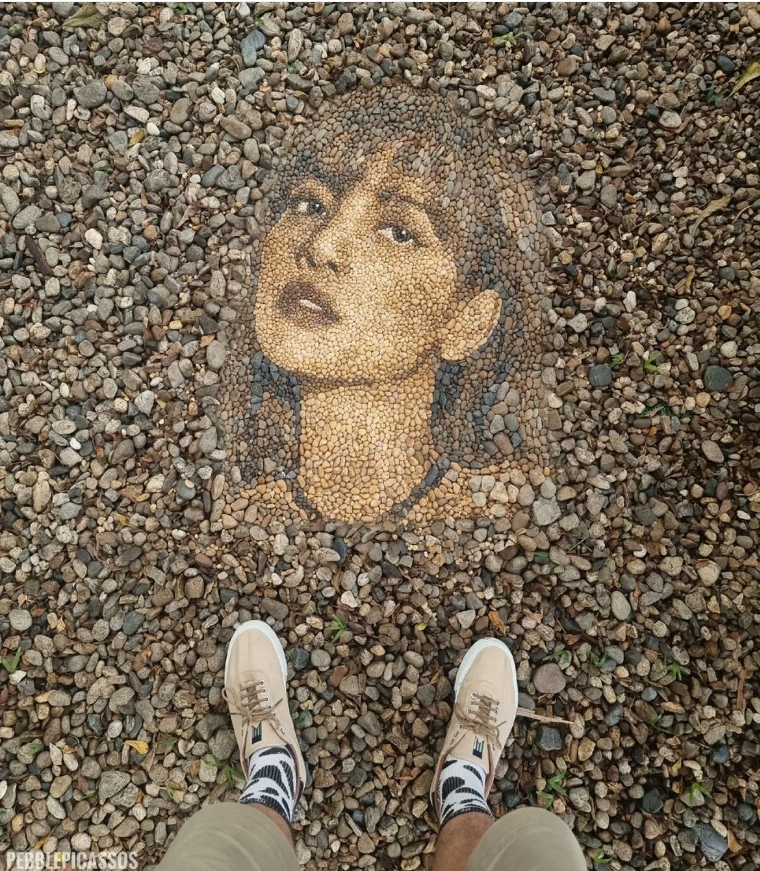 돌멩이 아트.gif