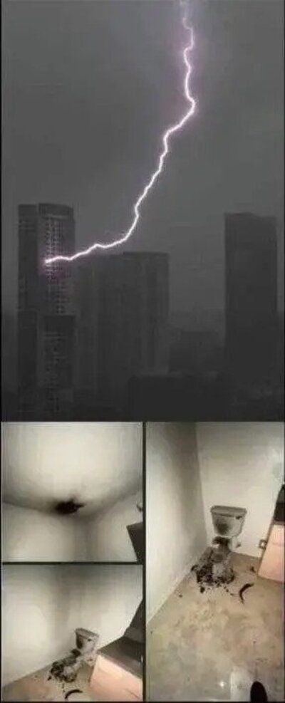 변기위치가 마음에 안들었던 하나님.jpg