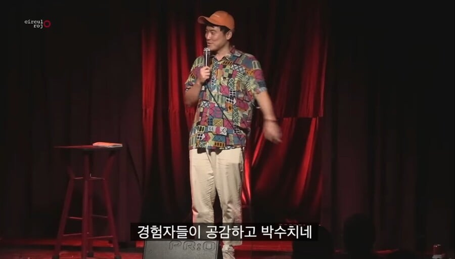 멕시코에서 현지인들 상대로 스탠딩 코미디 하는 한국인 근황...