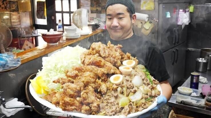 일본의 8kg 치킨 덮밥