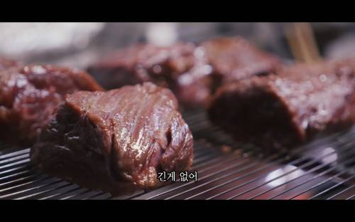 셰프가 짧은 집게를 쓰는 이유.jpg