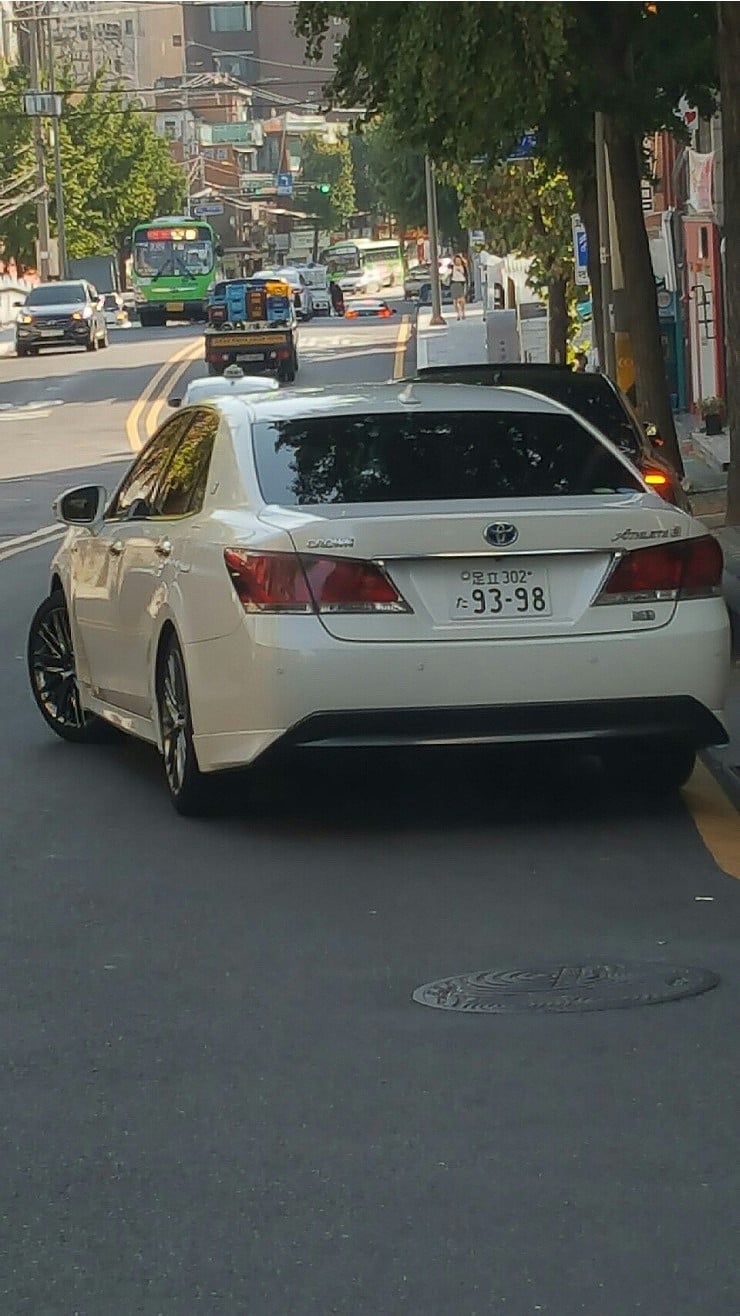 차(TEA아님) 가지고 한국 오는 일본 여행객들.jpg