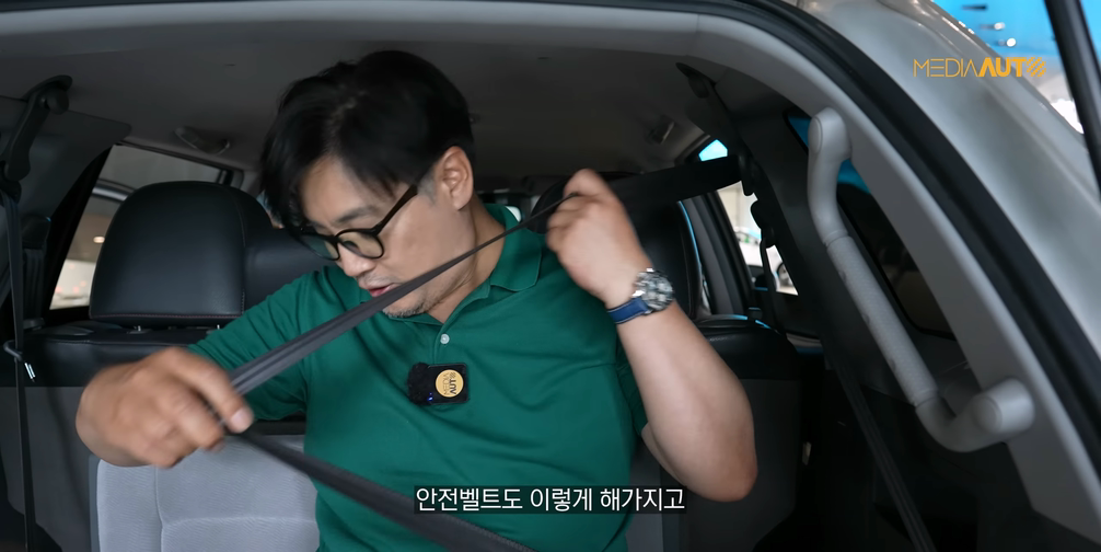 옛날 싼타페 7인승 모델