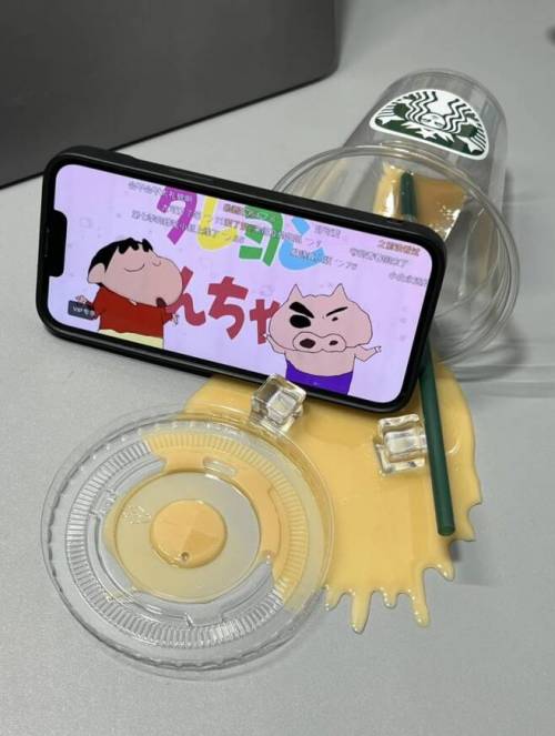 일본에서 난리난 스타벅스 굿즈