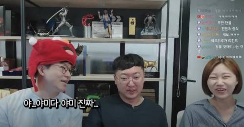 슈카월드도 부러워하는 모든 유튜버들의 꿈.jpg