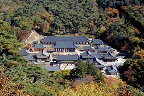 의외로 자체적으로 산 속에 소방차를 가지고 있는 곳