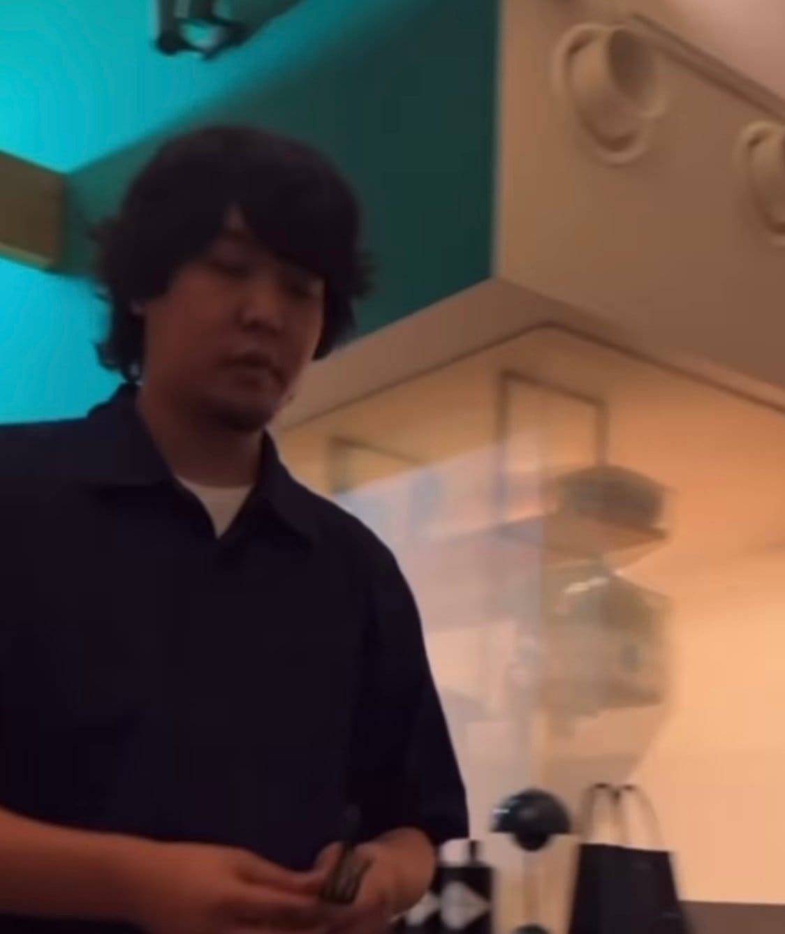 현재 일본에서 엄청 유명한 또라이 레스토랑 컨셉