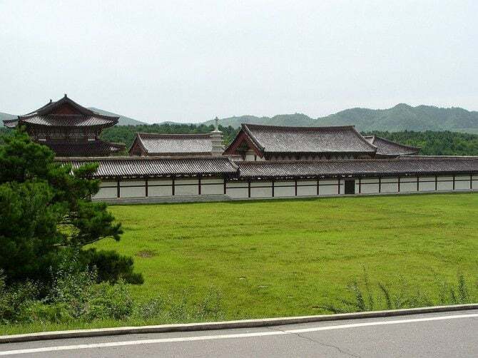 북한에서 복원한 고구려 시대 단청