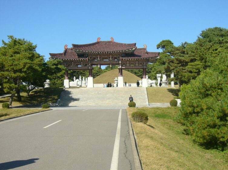 북한에서 복원한 고구려 시대 단청