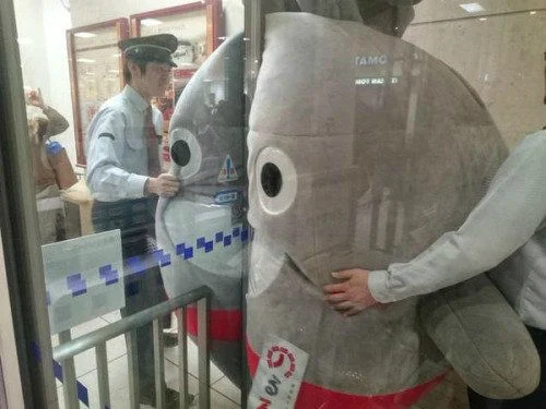 극한직업 인형탈 알바