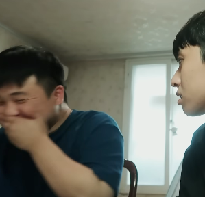 교대 목표로 5번째 수능 준비중인 29살 독서실 총무.jpg