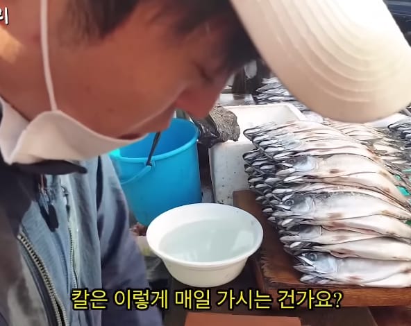 월 2000 벌어도 대접 못받고 아무도 안 배운다는 직업