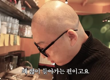 한모금 빨면 없어지는 음료가 서러웠던 사람이 창업한 결과.jpg