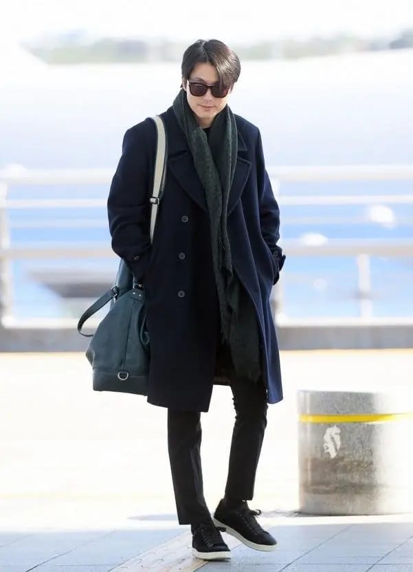 몇년 전 정우성 목격담 in 미국 대사관.twt