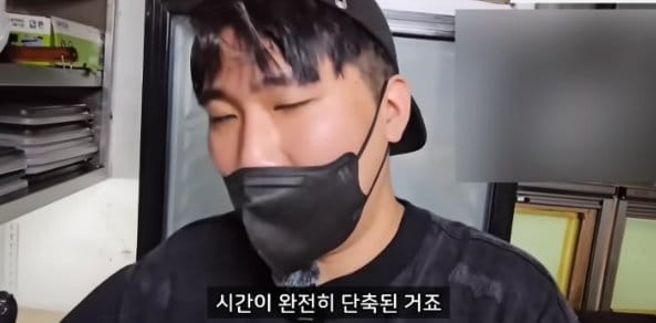 겨우 몇백만원짜리 기계 사니까 직원이 필요없어졌다는 음식점 그리고 댓글..