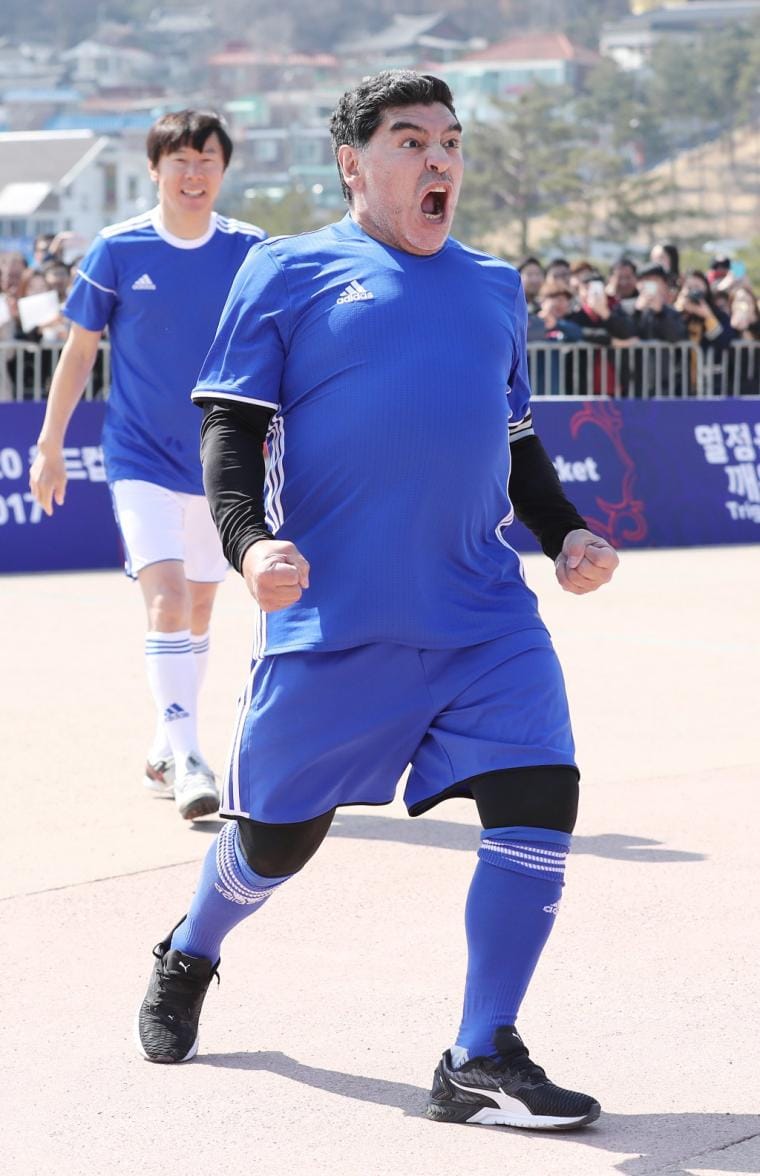 방한했던 축구인 팬서비스 레전드.gif
