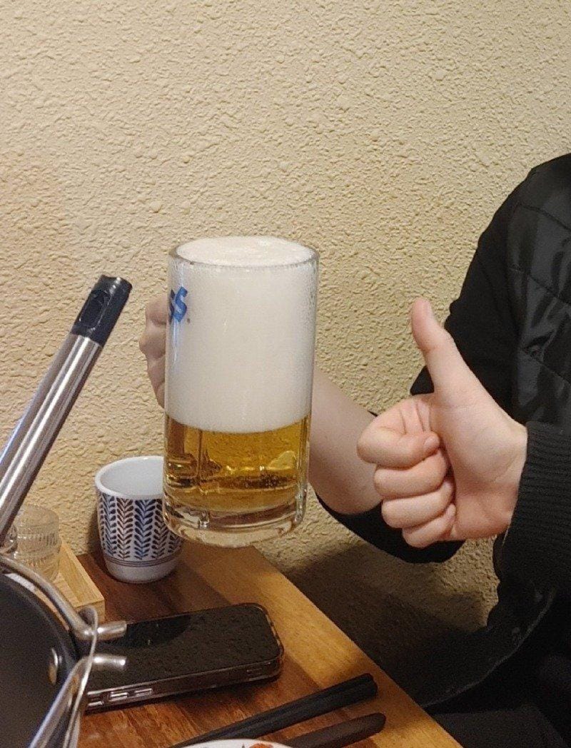 최악의 맥주 따르기 대회 개최