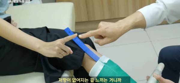 왜 깁스는 위험하게 전기톱으로 자를까?.jpg