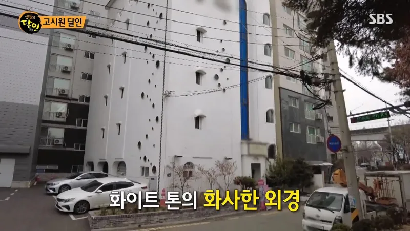 처음 본 사람은 빵 터진다는 어느 고시원의 침대.jpg