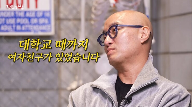 홍석천 사실 여자도 좋아하는데 컨셉아닐까?.jpg