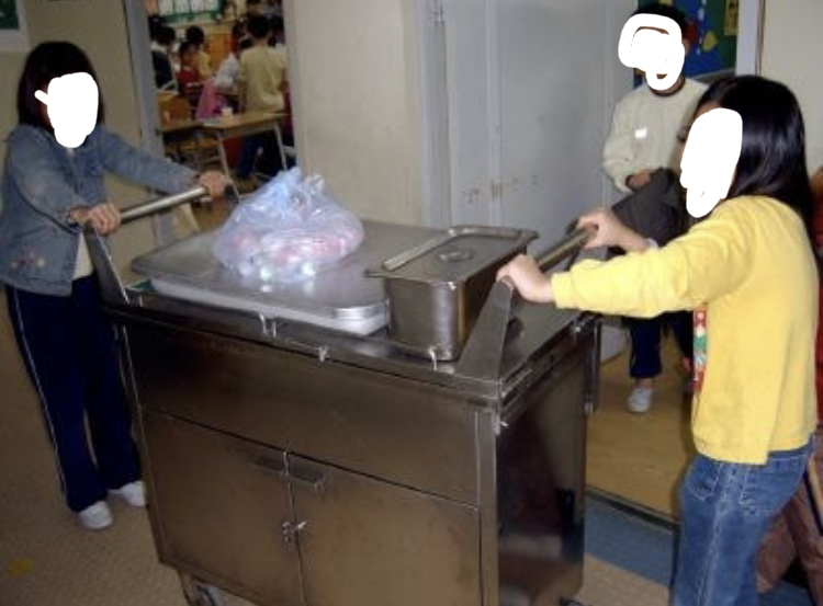 				추억의 초딩 시절 급식.jpg