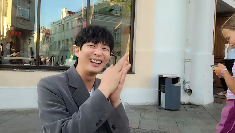 10살 소녀에게 번호따인 여행 유튜버.jpg