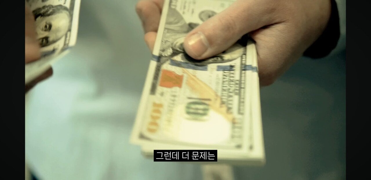 해외여행에서 단 1초만에 전신마비가 된 사람