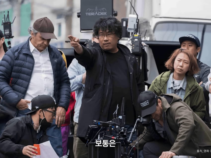 조지 밀러 감독이 봉준호 감독한테 배운거.jpg