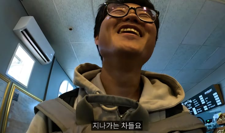 현지인이 히치하이킹해도 된다고 먼저 권하는 아프리카 국가.jpg