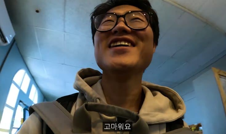 현지인이 히치하이킹해도 된다고 먼저 권하는 아프리카 국가.jpg