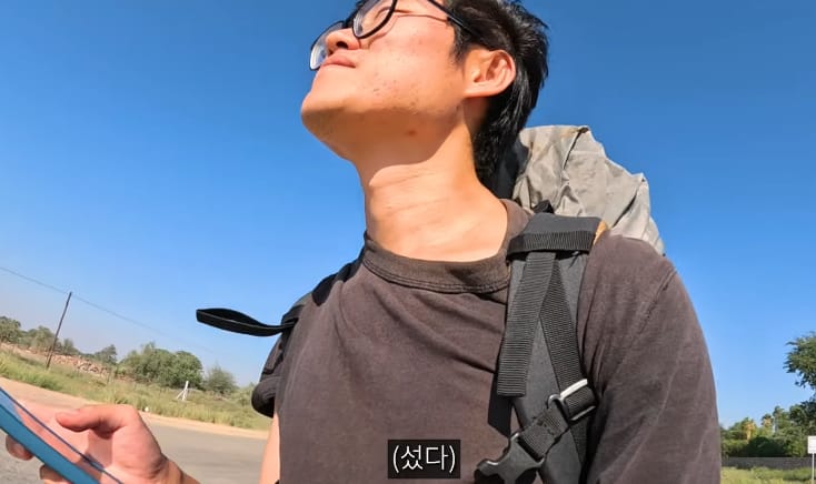 현지인이 히치하이킹해도 된다고 먼저 권하는 아프리카 국가.jpg