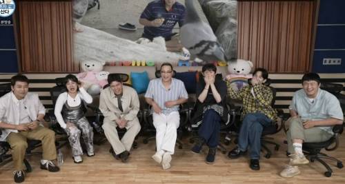 로션과 선크림 바르는걸로 스튜디오 초토화 시킨 배우.jpg