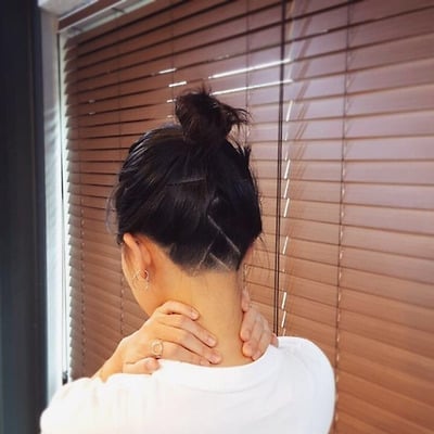 여름용 시원한 머리하러 갔다가 대참사 당한 여자