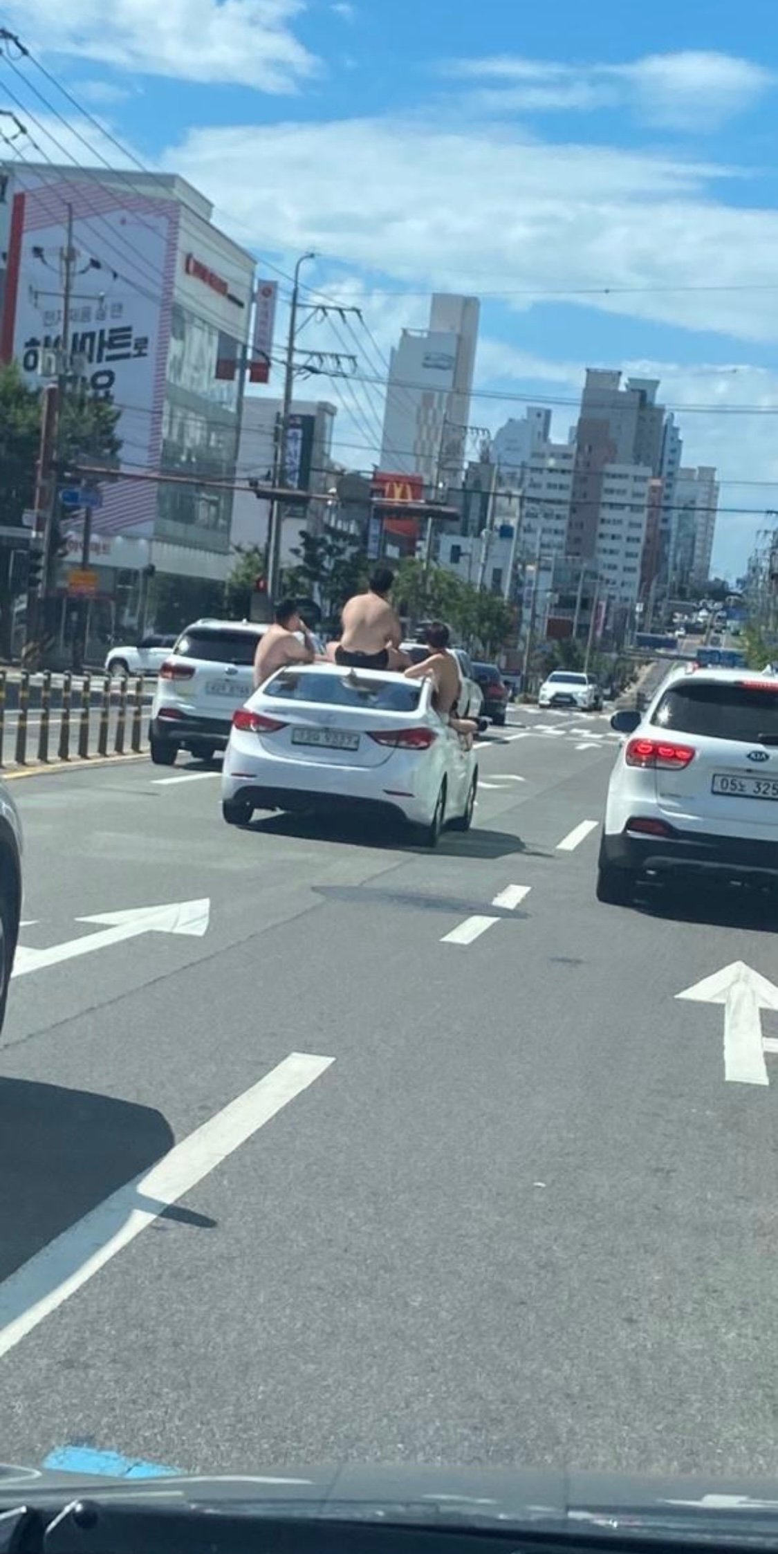 아찔한 여름나기.jpg