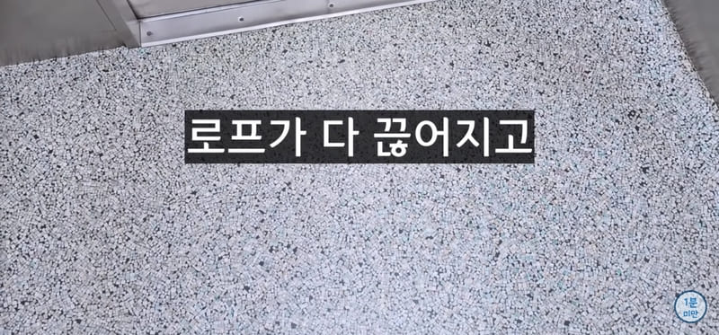 엘리베이터 추락시 100% 살아남는 유일한 방법.jpg