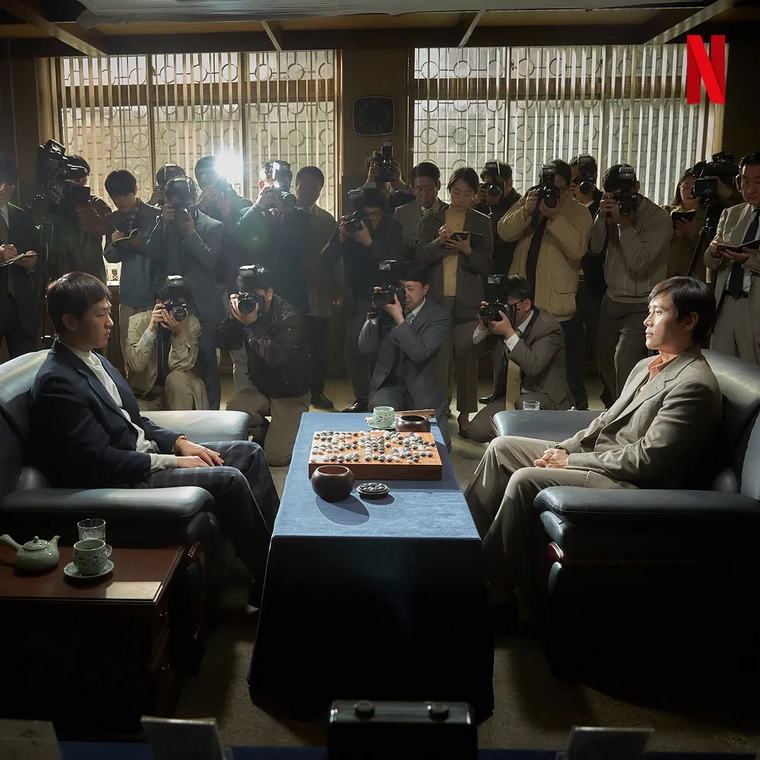 이제 언제 공개될지 기약이 없게된 영화.jpg