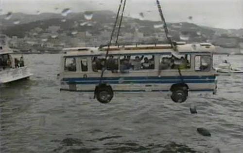 욕 엄청 먹었던 과거 일본 예능 장면.gif