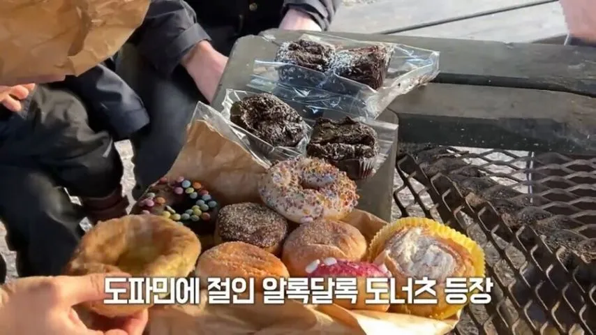 일본 갔다온 스웨덴 시누이가 자랑스럽게 보여준 후기짤들