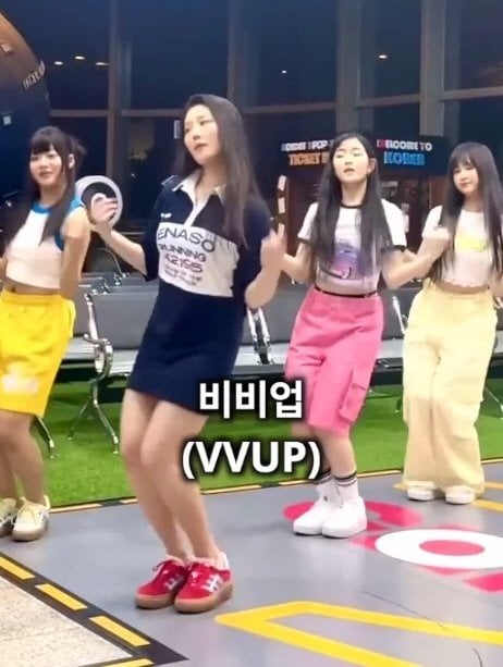 데뷔 1년차 걸그룹 모음