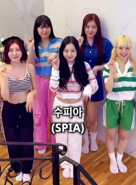 데뷔 1년차 걸그룹 모음