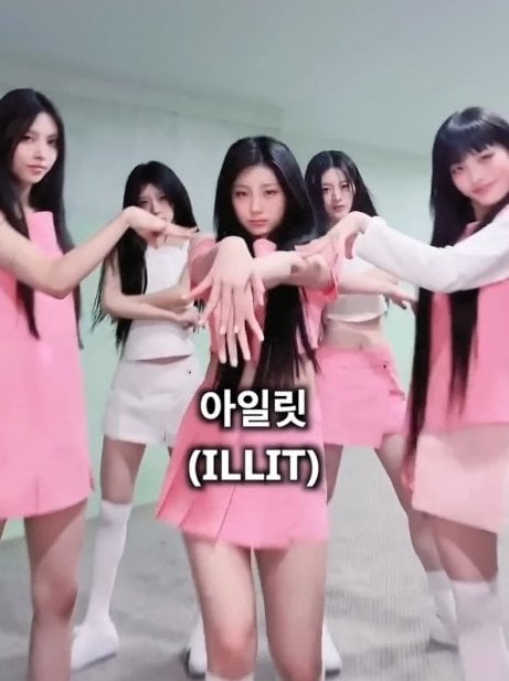 데뷔 1년차 걸그룹 모음