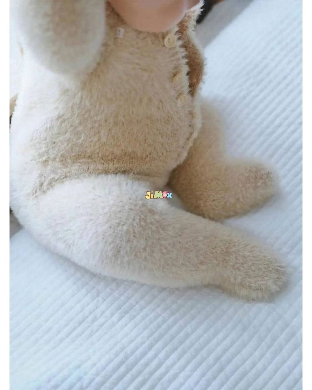 숨 막히는 실루엣을 가진 쇼핑몰 모델.jpg