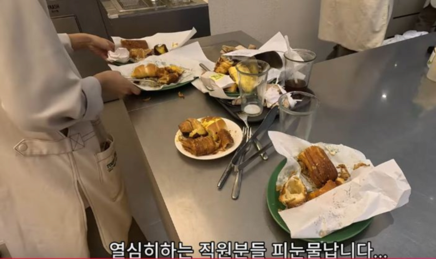 뚜레쥬르 9,900원 빵 뷔페 근황.jpg