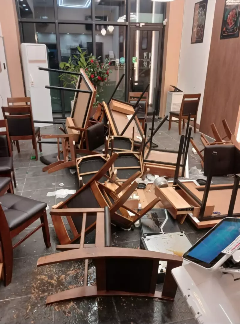 와이프가 남직원이랑 바람이나서 폐업 했어요;;.jpg