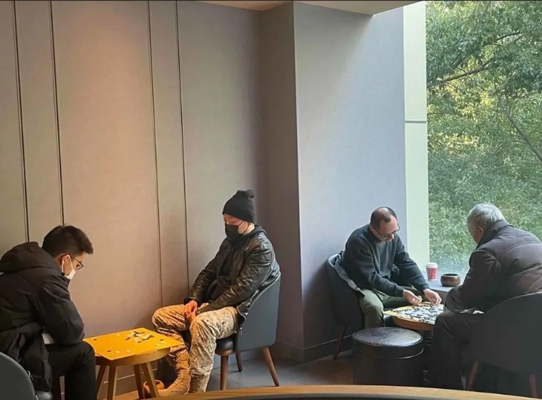 중국에서의 스타벅스 근황.jpg