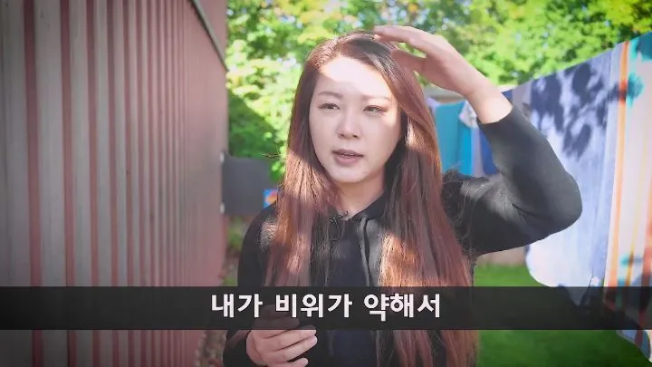 독일 뮌헨 텐트 체험 중 외국인 여성 암내에 정신 혼미해진 한국인.jpg